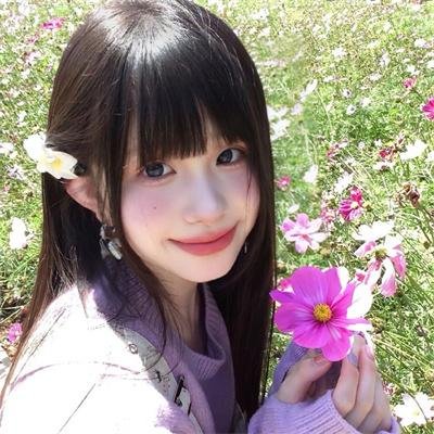 他从火光中走来